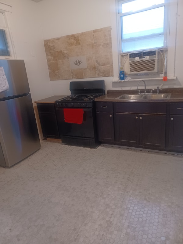 Photo - 7636 S Yates Blvd