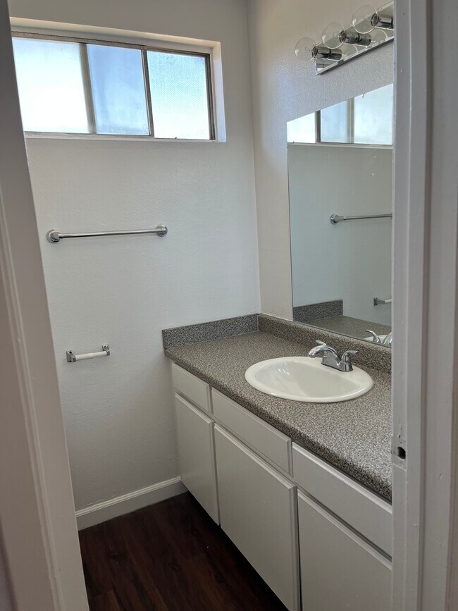 Photo - Cedar Pointe