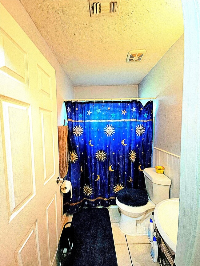 Building Photo - 1546 Ramada Dr