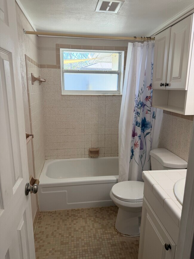 Photo - 2603 Almond Dr