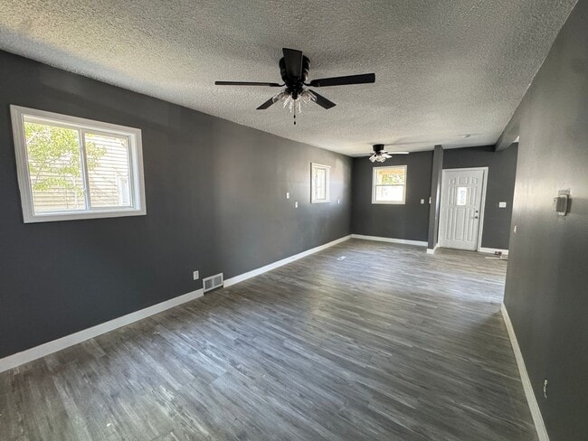 Photo - Affordable Spacious Home for your Family!