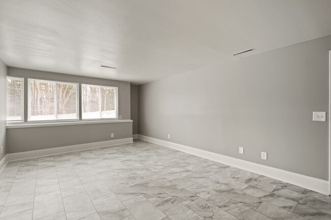 Photo - Candlewood Gardens