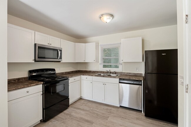 Photo - 2 Bedroom Duplex: Available Now