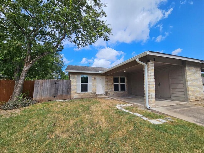 Building Photo - 6800 Lunar Dr