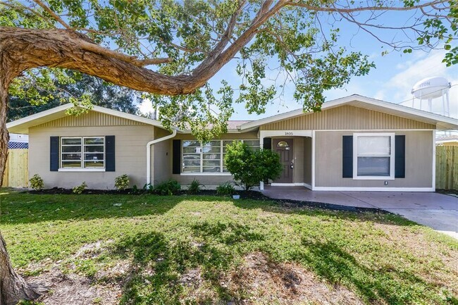 Building Photo - 1805 16th Ave Dr W Rental