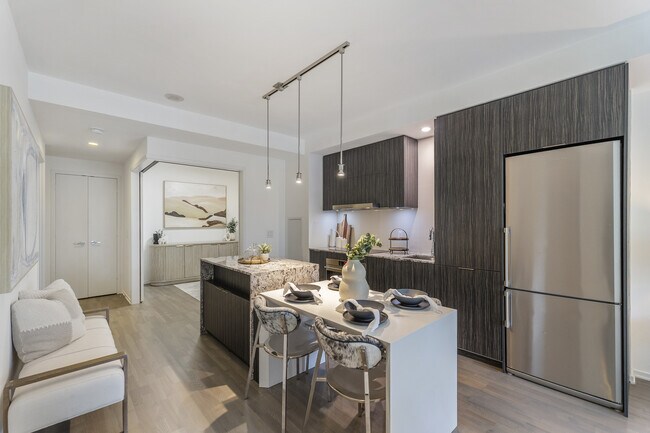 Photo - 1 Bloor St E