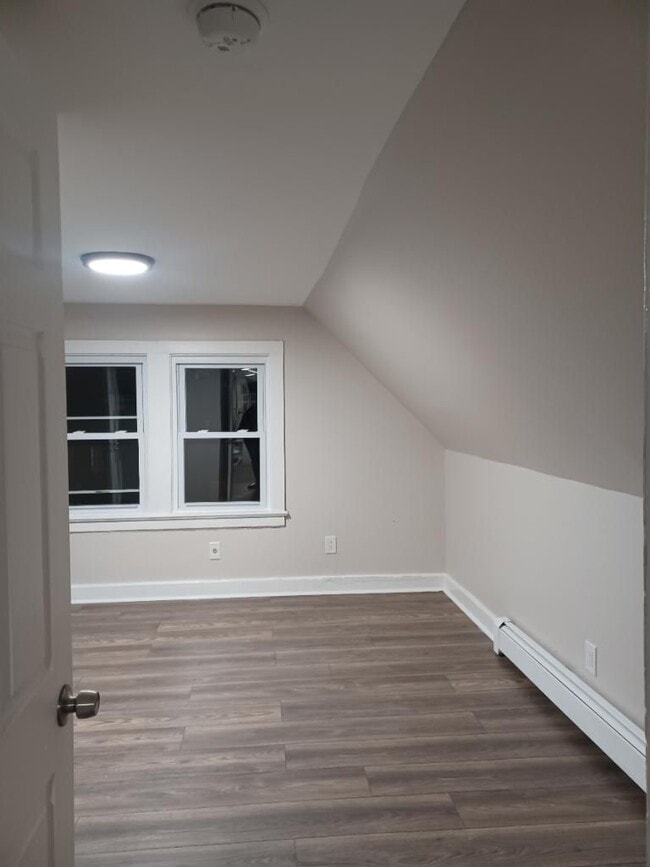 Photo - 12 Grain St Unit 3