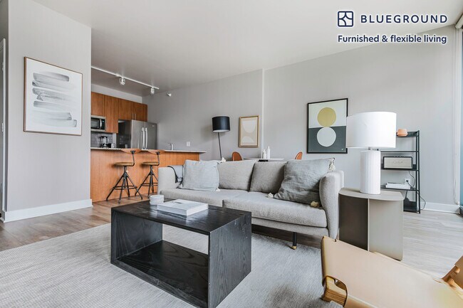 Photo - 505 N State St Unidad SI FL31-ID1094