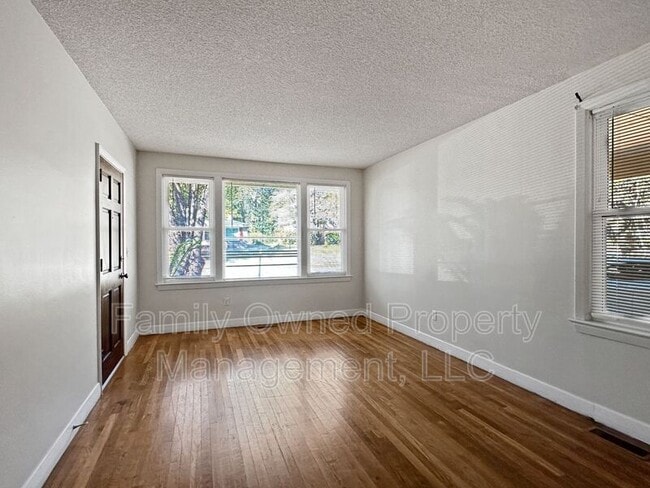 Photo - 1123 Belvedere Dr