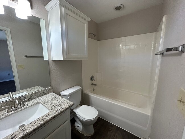 Photo - 2507 Pascal Ct