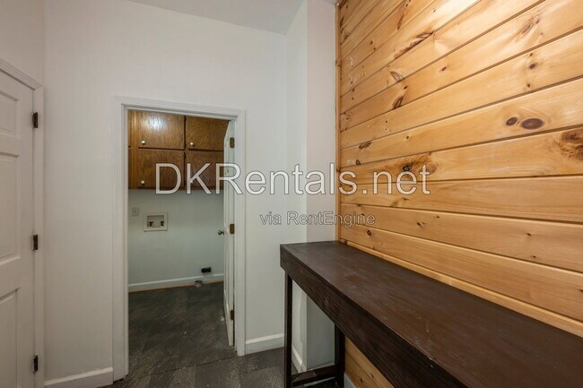 Photo - 2133 Cooper Way