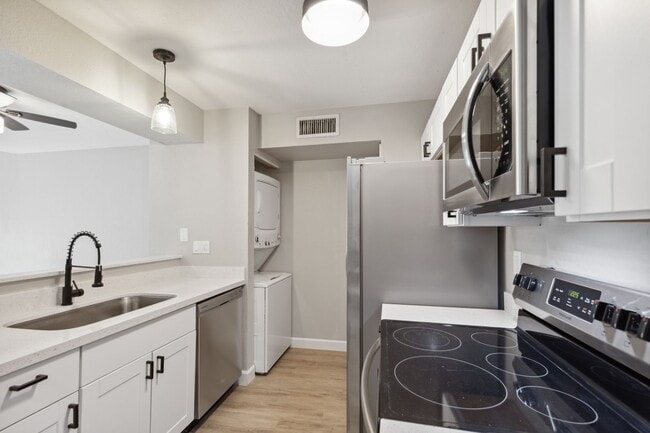 Photo - DOWNTOWN MESA APARTMENT!