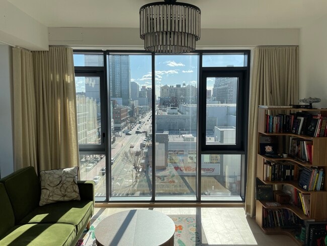 Building Photo - 11 Hancock Pl Unit 809