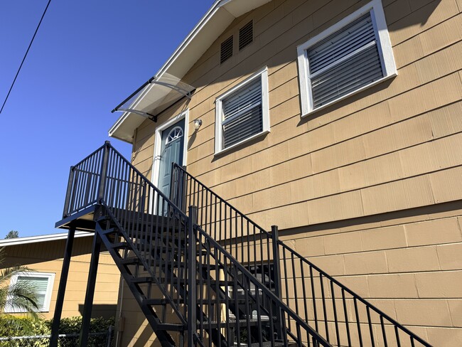 Building Photo - 4126 35th Ave N Unit Apartment