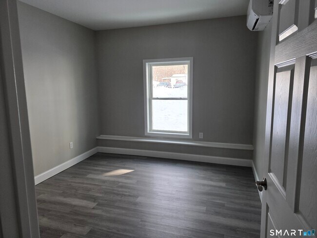 Photo - 775 Main St Unit 1