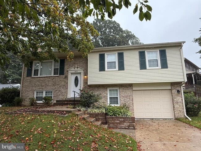 Building Photo - 11975 Shorewood Ct Rental