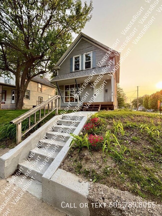 Photo - 1401 S Phillips Ave House