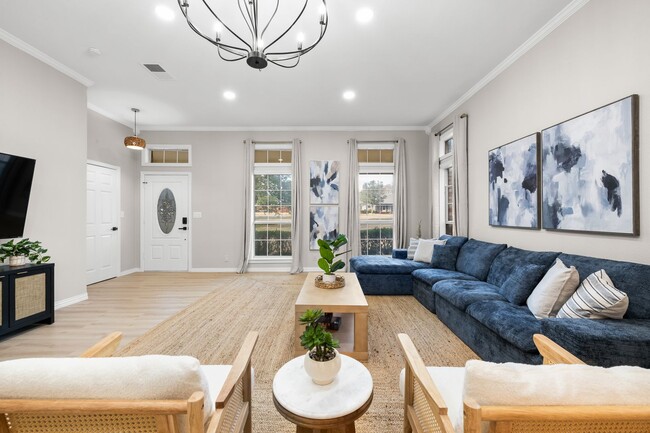 Photo - Lakefront Luxury Retreat, 5 Beds, 3 Baths, Quiet Gated Community.