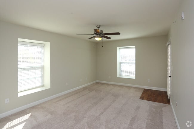 1BR,1BA - Courtyard Commons