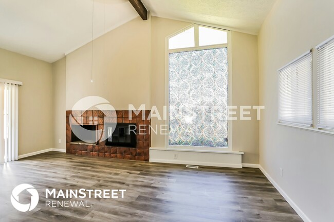 Photo - 2475 Lawndale Ave