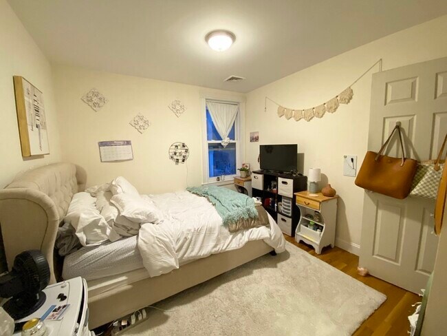 Photo - 5 Oswald St Unit 3