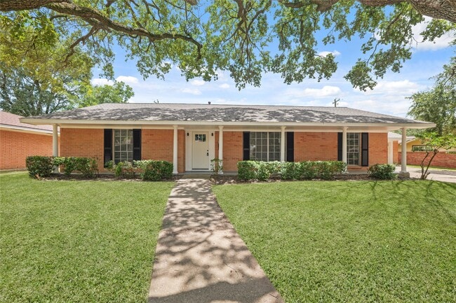 Photo - 805 Rosewood Dr Casa