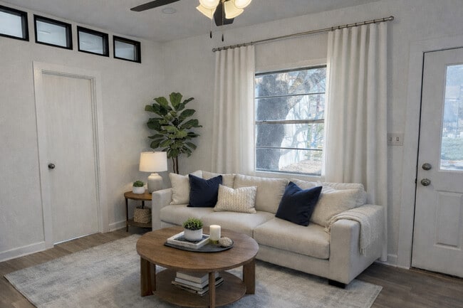 Photo - 4400 Aspen St