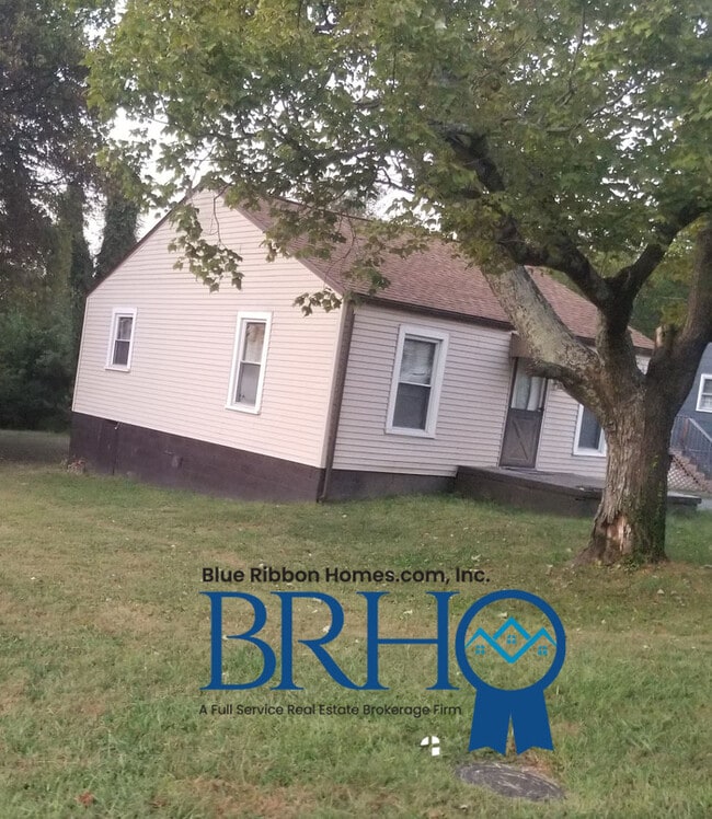 Photo - 3213 Shields Ave