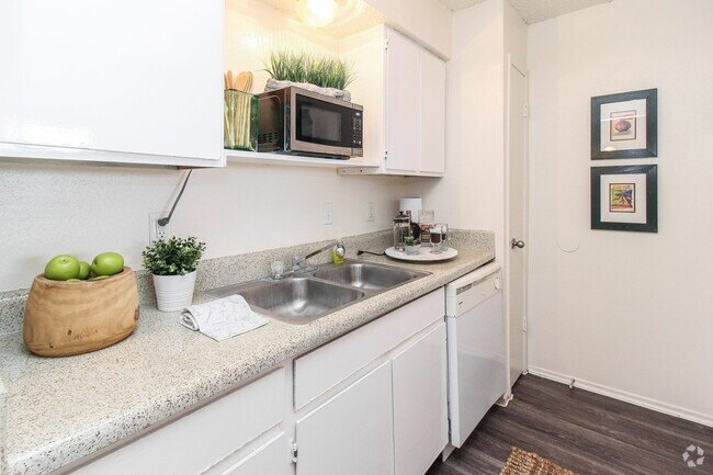 Kitchen - Vanderbilt (new) Rental