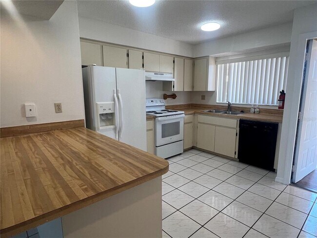 Photo - 1330 Rio De Janeiro Ave Unit 6