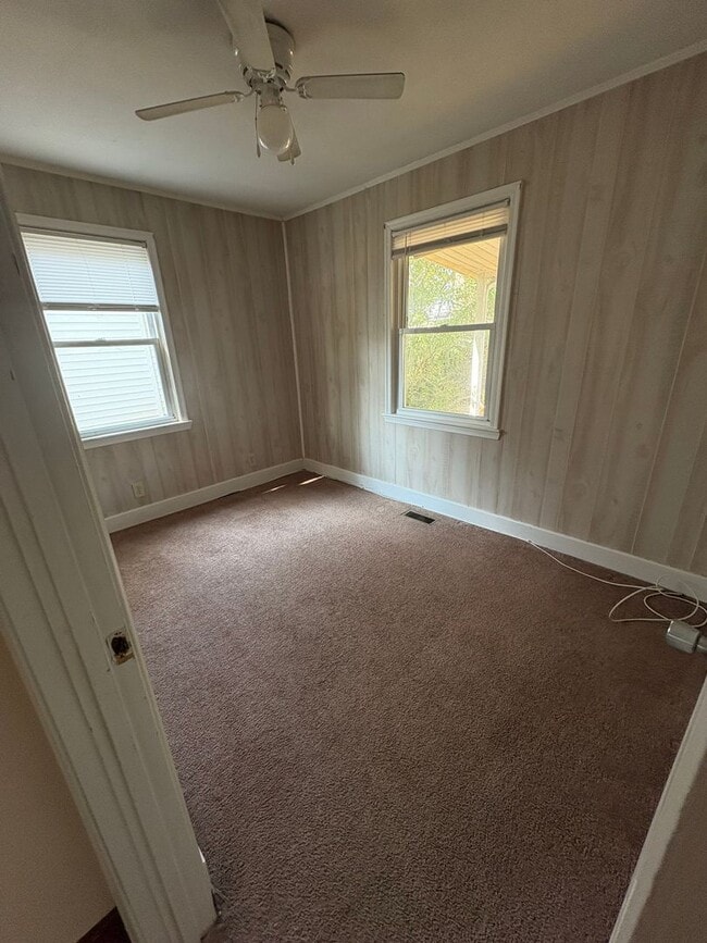 Photo - Talk about close to everything! 2 bedroom,...