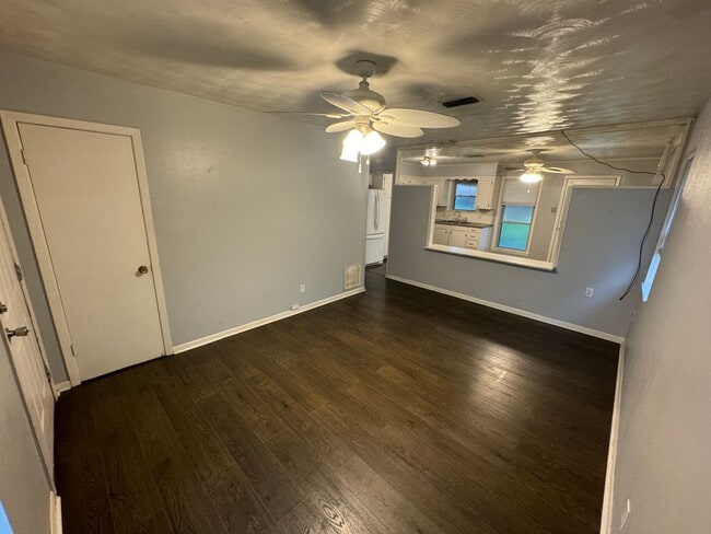 Photo - Beautiful 4 Bedroom Southern Hills Home