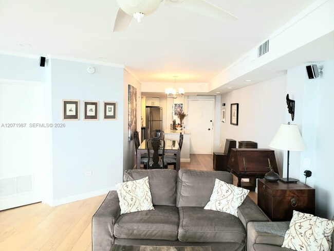 Photo - 801 Brickell Bay Dr Unidad 1767