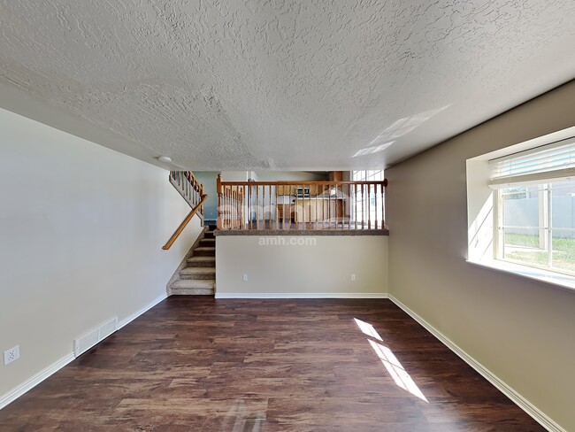 Photo - 1667 N 250 W