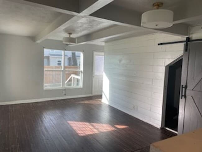 Photo - 504 S 1st Ave Unit 1