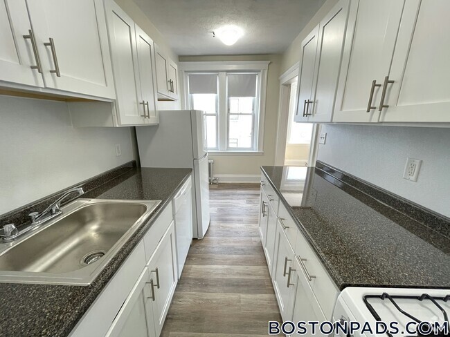 Building Photo - 1163 Boylston St Unit 23 Rental