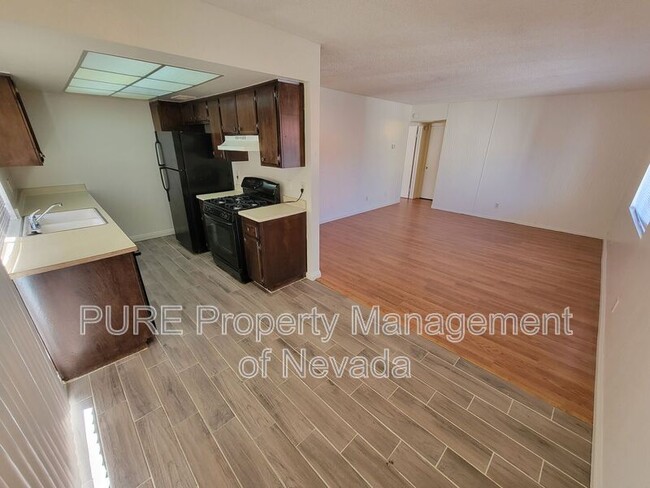 Photo - 1405 E Vegas Valley Dr Unidad #70 Rental