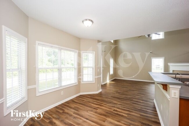 Photo - 25 Windsor Way