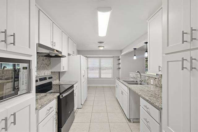 Photo - 8008 Llano Ave
