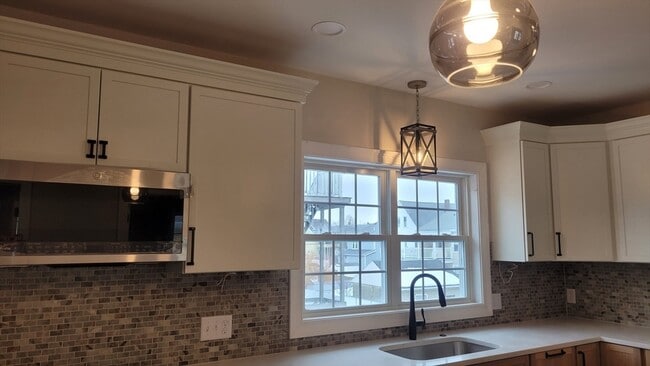 Photo - 27 Amaranth Ave Unidad 2