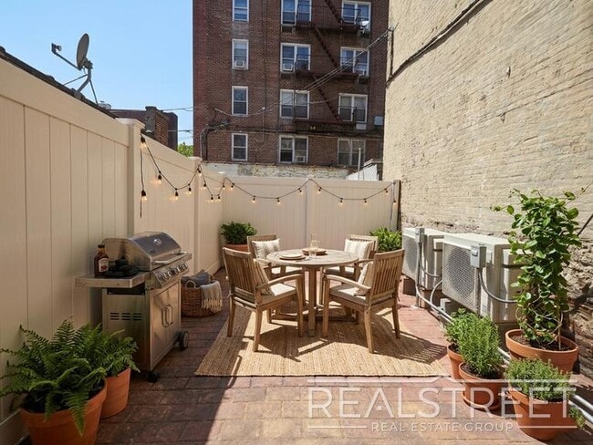 Photo - 1734 Nostrand Ave Unidad 1B