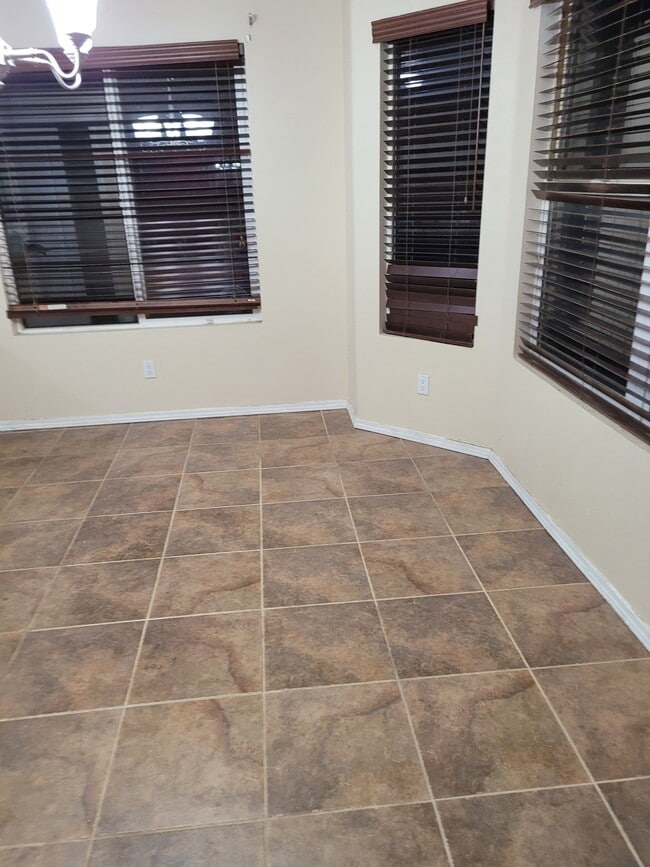 Photo - 7616 Banyon Ave NW
