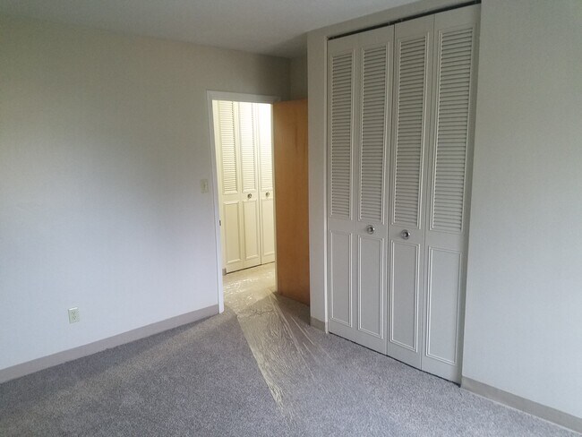 Photo - Andover Arms Apartments