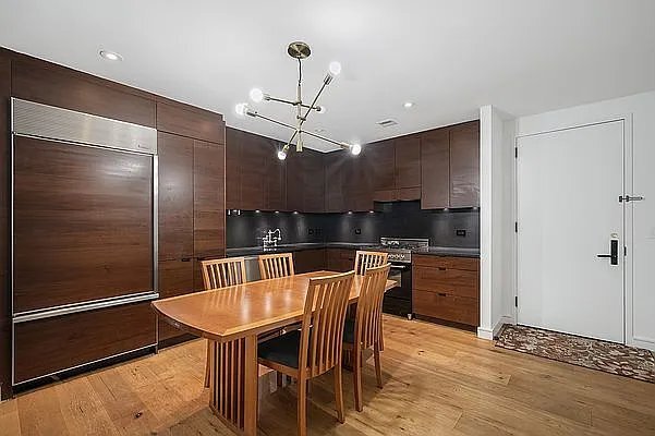 Photo - 540 W 28th St Unit 3B