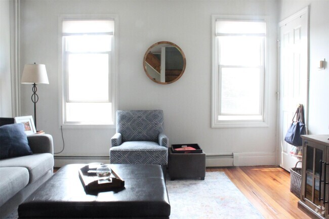Building Photo - 348 Warburton Ave Unit 2 Rental