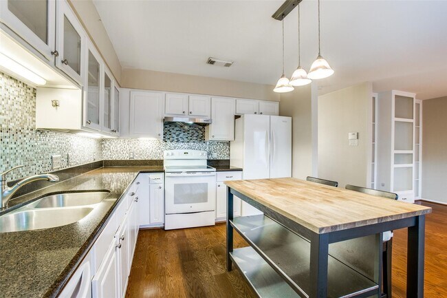 Photo - 11658 Lakeside Park Dr Unit 313
