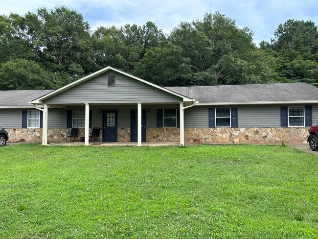 Photo - 2588 wren cir