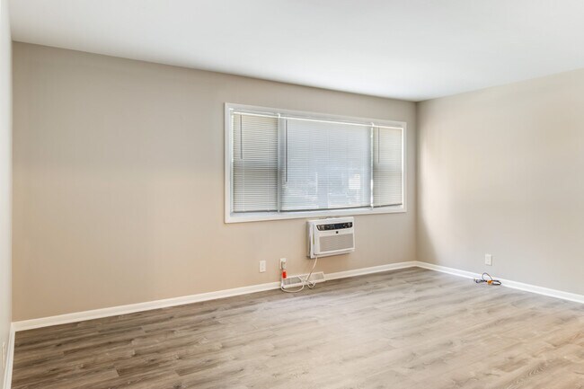 Photo - 4222 S 51st St Unidad 2