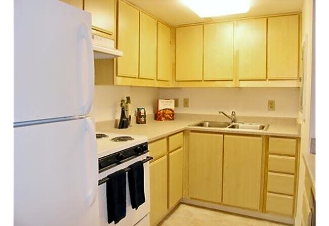 Photo - Ping Yuen Senior Community - 55 years +