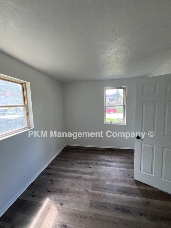 Photo - 507 Fir St